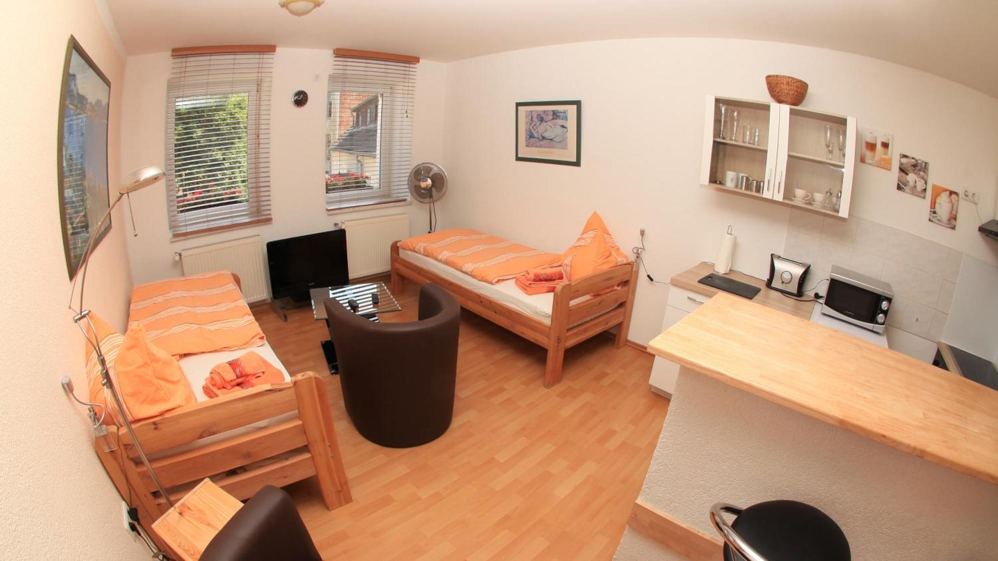 Pension Am Werder Bernburg Room photo