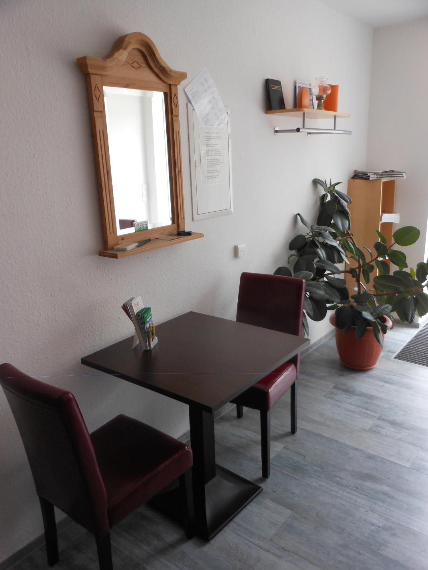 Pension Am Werder Bernburg Exterior photo
