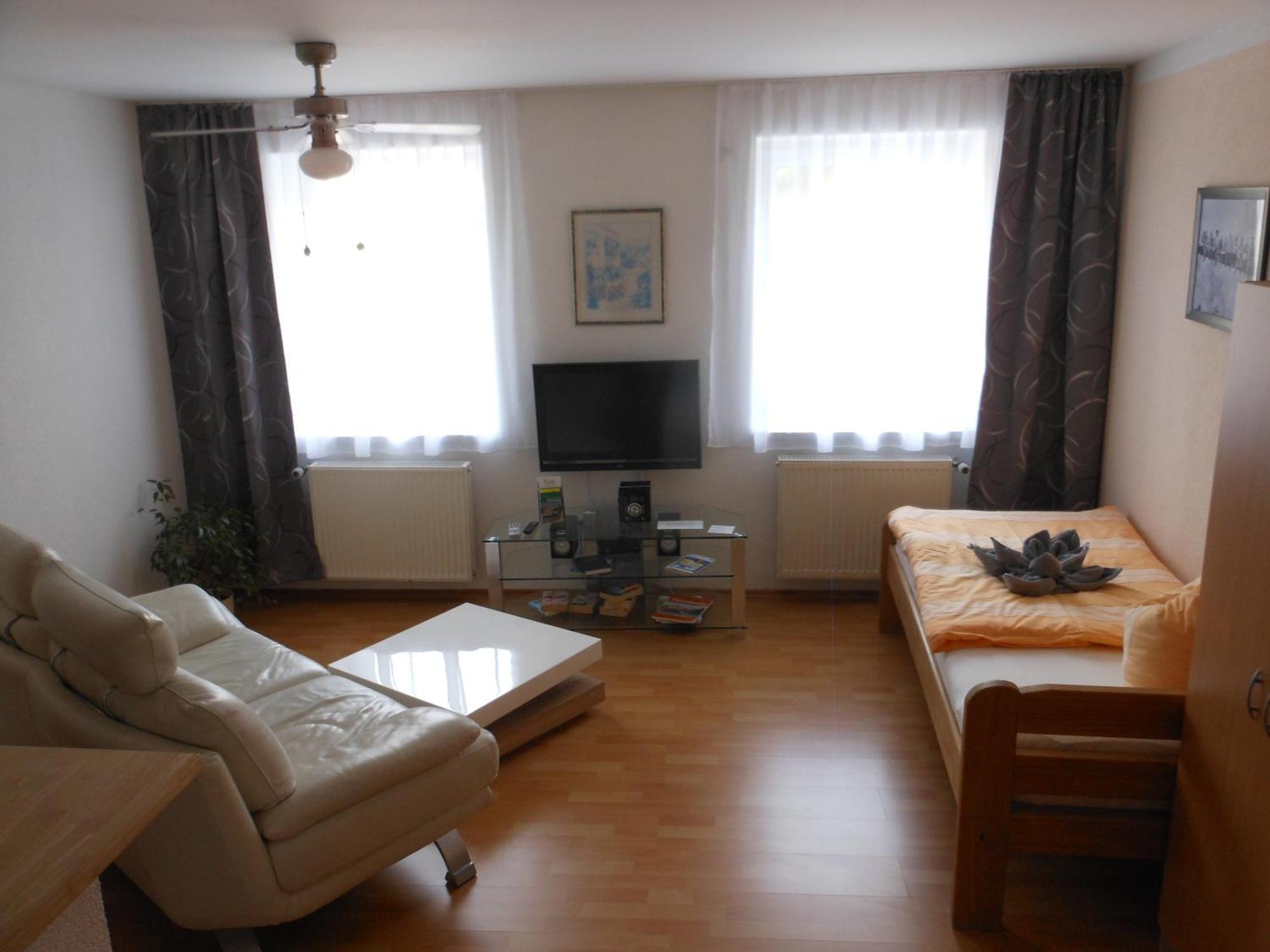 Pension Am Werder Bernburg Room photo