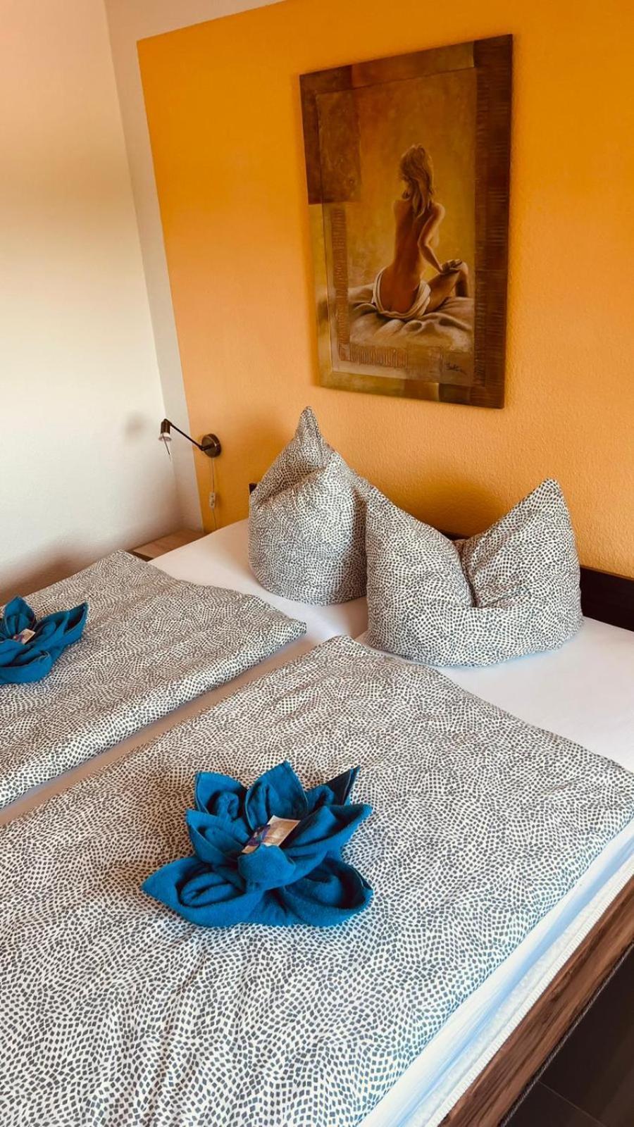 Pension Am Werder Bernburg Room photo